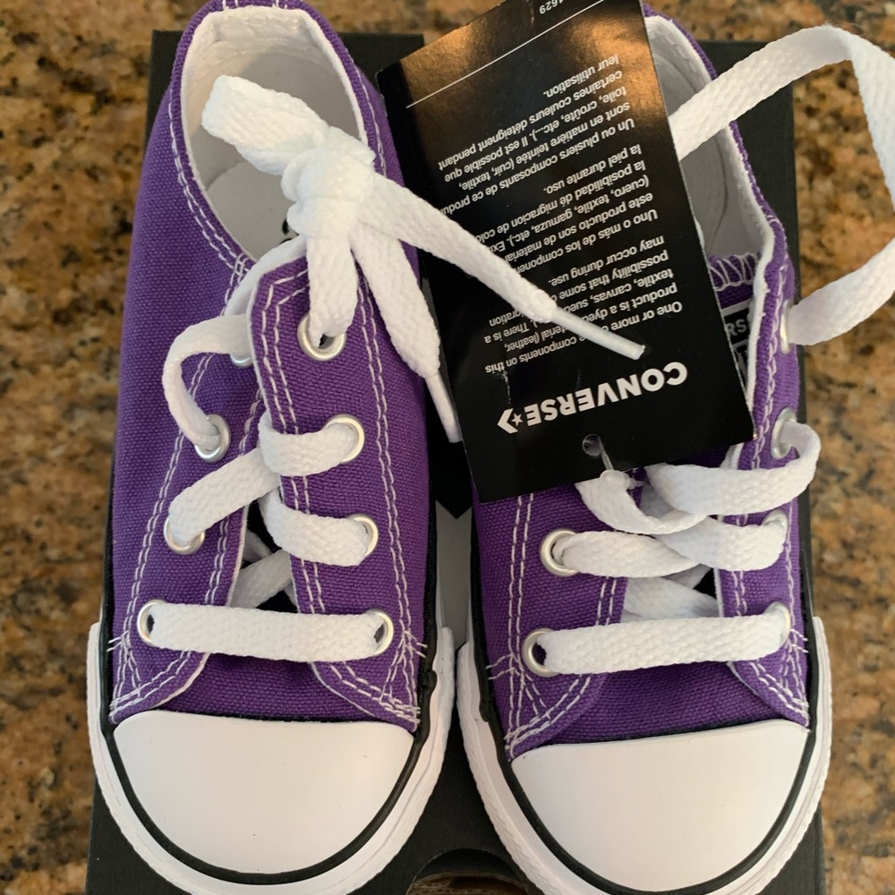 Converse sneakers- toddler 7